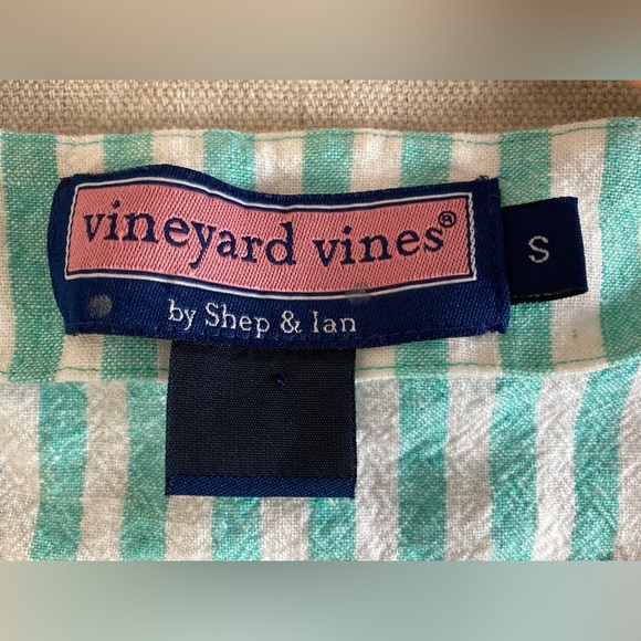 Vineyard Vines Shirt - Picture 4 of 7